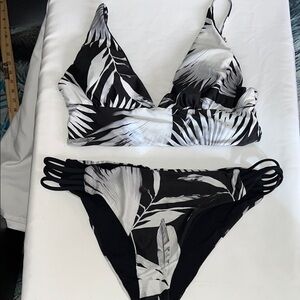 Black and White Leaf Print Bikini